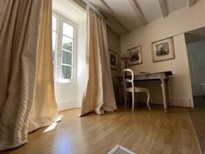 獨特裝潢、布置獨特、免費無線上網