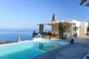 Outdoor pool - VILLA BEAUTIFIS | in Kea, 4BDR/7prs, sea water pool, lovely seaview (Kea)