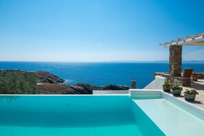 Outdoor pool - VILLA BEAUTIFIS | in Kea, 4BDR/7prs, sea water pool, lovely seaview (Kea)