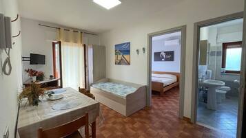 Apartment, 1 Schlafzimmer (Aurora) | 1 Schlafzimmer, Verdunkelungsvorhänge, Bügeleisen/Bügelbrett