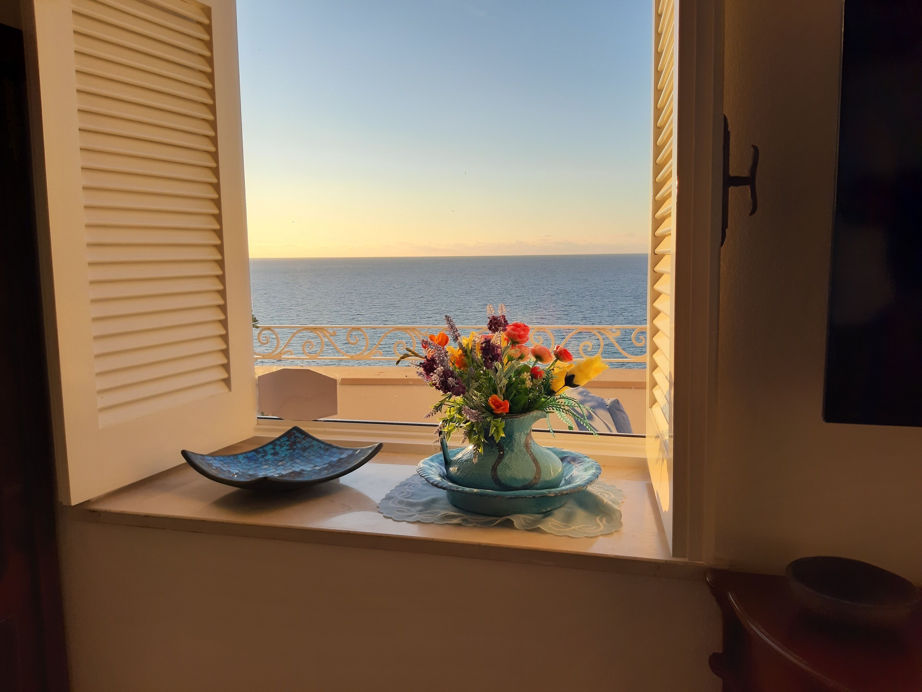 Apartemen, 2 kamar tidur, pemandangan kota, menghadap laut | Pemandangan perairan