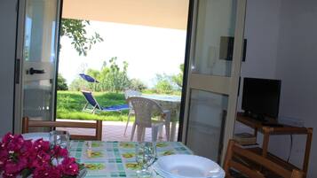 Villa, 2 camere da letto (Villa Faro n 4) | Cucina privata | Frigorifero con congelatore, forno, piano cottura