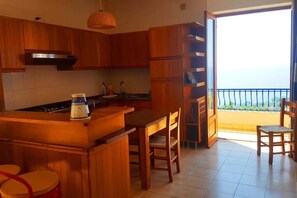 Appartement Panoramique, 3 chambres | Cuisine privée