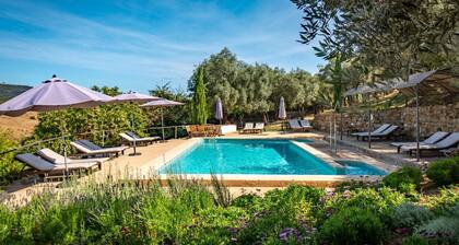 Los pozos de la nieve apartment Agua Rural Apartments, province of Sevilla