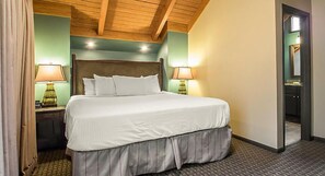 2 soverom, strykejern/-brett, internettilgang og sengetøy