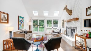 TV, peis og stereoanlegg