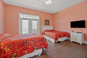 6 bedrooms, WiFi, bed sheets