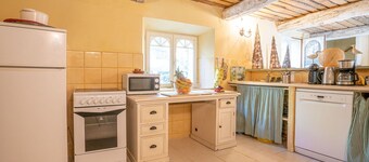 Wonderful private villa for 6 people with WIFI, private pool, TV, patio and pets allowed