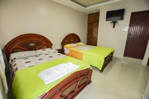 Free WiFi - Hostal San Francisco (Puerto Baquerizo Moreno)