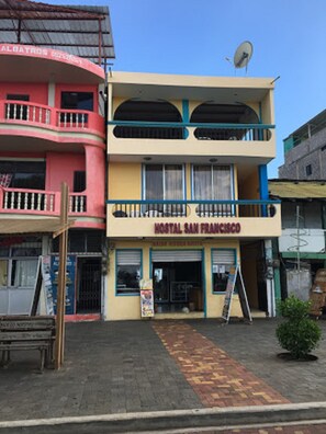 Front of property - Hostal San Francisco (Puerto Baquerizo Moreno)