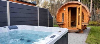 Modern mobile home with barrel sauna and whirlpool (WA104)