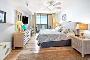 3 bedrooms, iron/ironing board, Internet, bed sheets - Large oceanfront family-sized condo rental w/lazy river, pool, and fitness center near Ocean Drive (North Myrtle Beach)