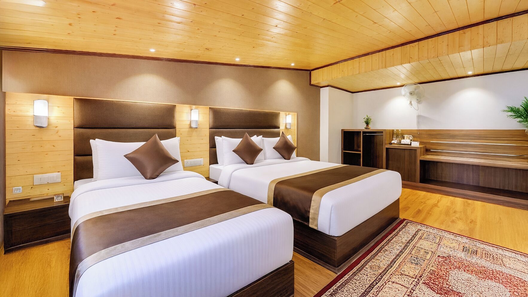 Premium Triple Room | Premium-sengetøj, skrivebord, lydisolering, gratis Wi-Fi