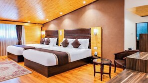 Premium Triple Room | Sängtillbehör av högsta kvalitet, skrivbord och ljudisolering