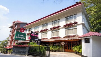 Fachada de la propiedad