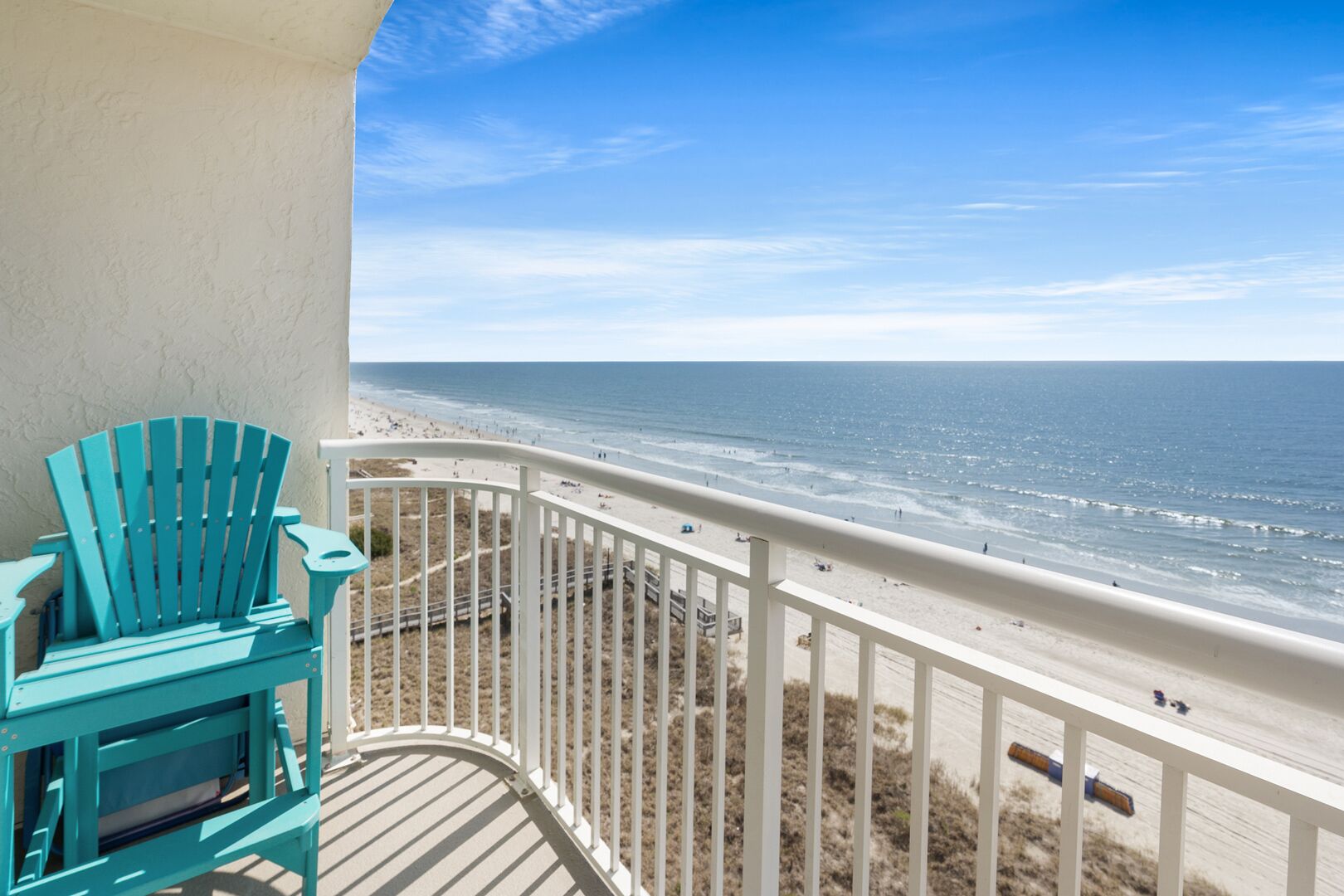 Family condo with awesome oceanfront view w/pool, hot tub - steps from the sand