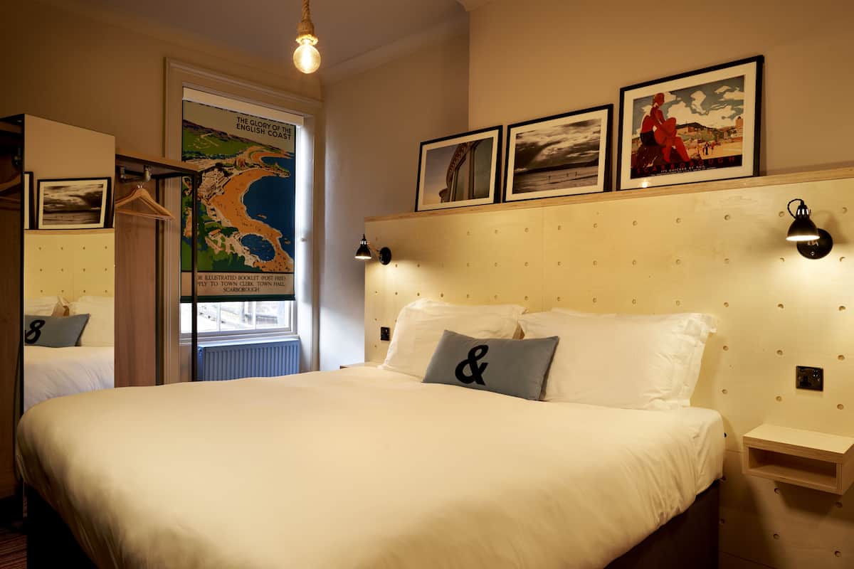 Chambre Confort | 1 chambre, literie de qualité, couette en duvet, minibar
