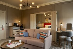 43-英寸电视（配备数码频道）