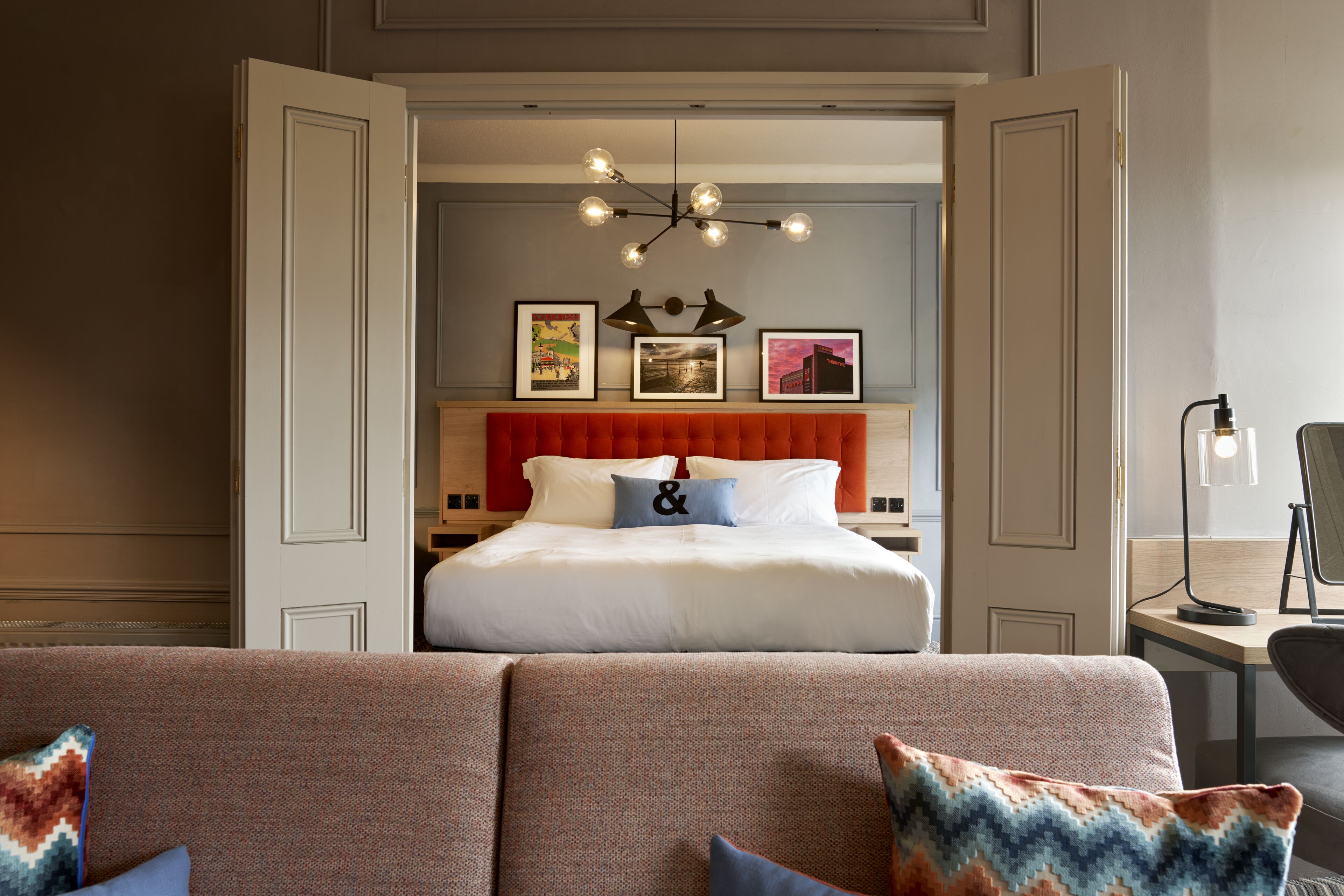 1 bedroom, premium bedding, down duvets, minibar