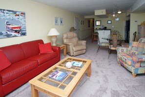 TV, stereo - Charming 1 bedroom oceanfront condo w/pool & sundeck-walking distance to Cherry Grove Pier (North Myrtle Beach)