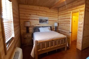 12 bedrooms, WiFi - Circle M Lodge is The Perfect Get-A-Way (Stratford)