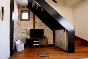 Interior - The Hampton Home at Timmerman Field (Milwaukee)