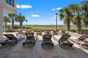 Terrace/patio - Fabulous oceanfront views from this beautiful family condo w/pool, hot tub-steps from the sand (North Myrtle Beach)