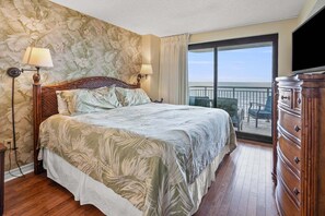 3 bedrooms, iron/ironing board, WiFi, bed sheets - Fabulous oceanfront views from this beautiful family condo w/pool, hot tub-steps from the sand (North Myrtle Beach)