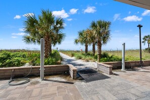 Property grounds - Fabulous oceanfront views from this beautiful family condo w/pool, hot tub-steps from the sand (North Myrtle Beach)