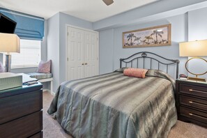 3 bedrooms, iron/ironing board, WiFi, bed sheets - Luxury oceanfront resort-workout room, indoor/outdoor pools, lazy river, kids' pool-in Ocean Drive (North Myrtle Beach)