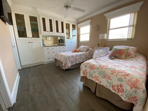 2 habitaciones, tabla de planchar con plancha y wifi gratis 
