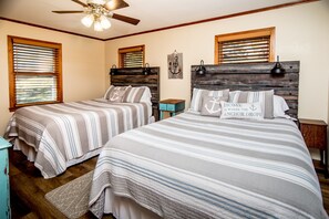 6 bedrooms, iron/ironing board, free WiFi, bed sheets