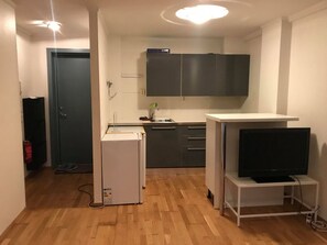 Apartment | Private kitchen - StayPlus Budget Apt City Center Balcony (Oslo)