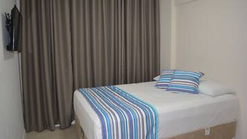 4 bedrooms, iron/ironing board, free WiFi