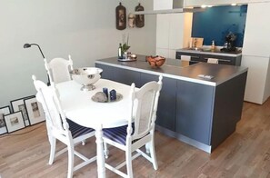 Apartment | Living area