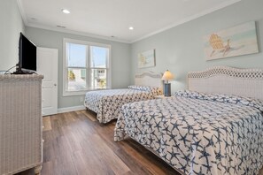 6 bedrooms, iron/ironing board, WiFi, bed sheets - Luxury oceanfront home with pool, game room & elevator-family fun at its finest (North Myrtle Beach)