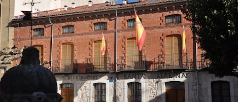Façade de lâhĂ©bergement