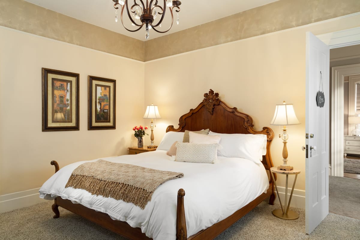 Rome Room | 2 bedrooms, premium bedding, down comforters, iron/ironing board