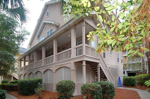 Lyons 12 - Pet friendly and steps to the beach