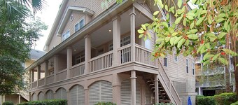 Lyons 12 - Pet friendly and steps to the beach