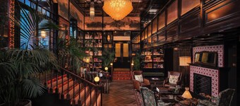 The Ivens, Autograph Collection