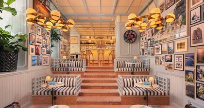 The Ivens, Autograph Collection