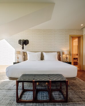 Suite Prestigio, 1 cama King size, balcón | Caja de seguridad en la habitación, cortinas blackout y insonorización 