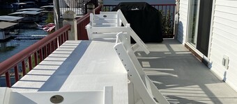 4BR / 3BA Lakefront Penthouse, Clearwater Condo