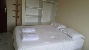 House, 3 Bedrooms | Free WiFi, bed sheets - Praia dos Ingleses Casa 2 - 131 (Florianópolis)