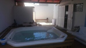 House, 3 Bedrooms | Jetted tub - Praia dos Ingleses Casa 2 - 131 (Florianópolis)