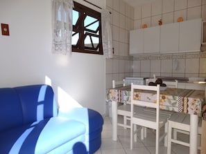 House, 2 Bedrooms | Living area | Flat-screen TV - House for 5 Guests - 05 (Florianópolis)