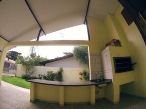 BBQ/picnic Area - 6 Bedroom House - 205 (Florianópolis)