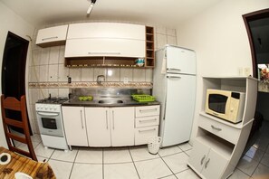 Apartment, 2 Schlafzimmer | Eigene Küche | Kühlschrank, Mikrowelle, Ofen, Herdplatte