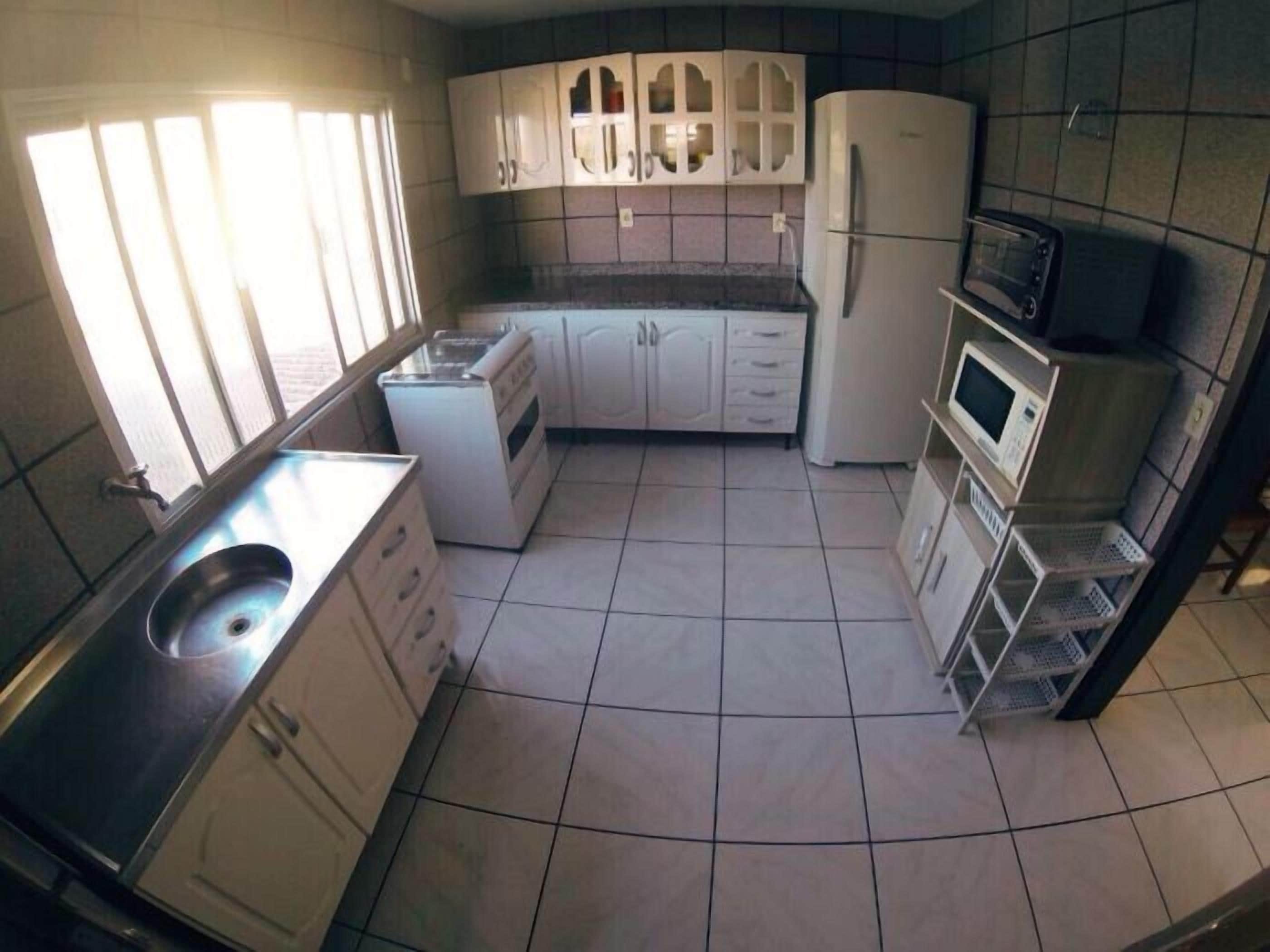 Apartment, 3 Bedrooms | Private kitchen